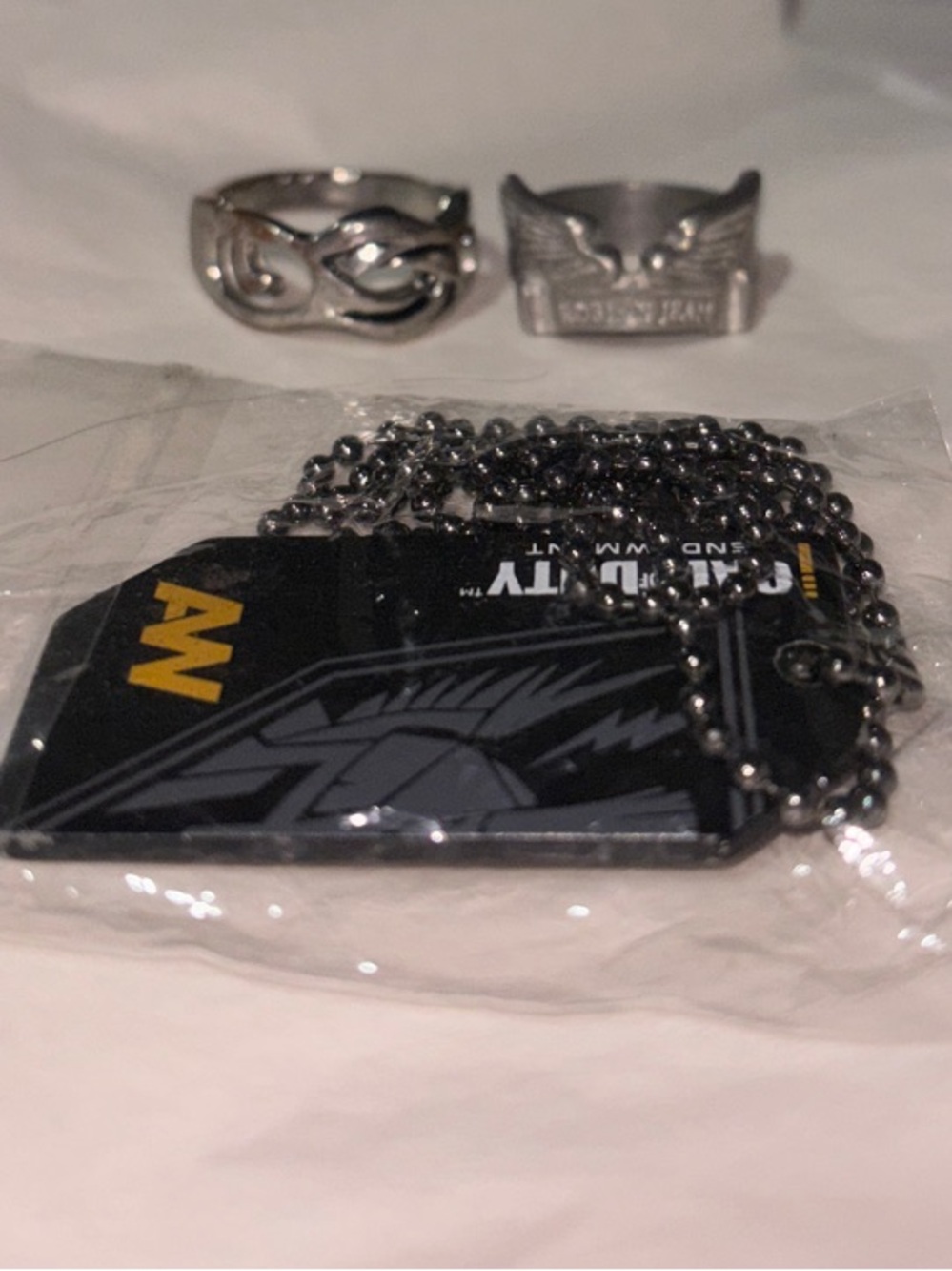 Men’s Dog Tag Necklace with 2 rings.